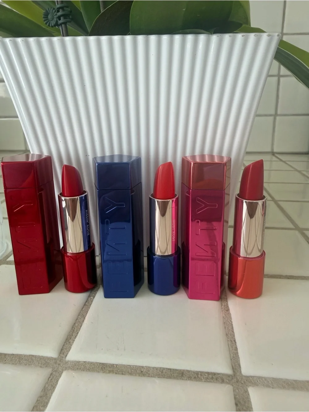 BUNDLE , FENTY BEAUTY Lipstick Trio — Red, Bright Red, Raspberry Pink